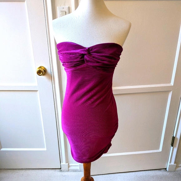 Va Va Voom Dresses & Skirts - Va Va Voom strapless bodycon ribbed dress NWOT